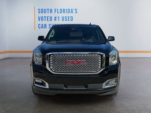 Used 2017 GMC Yukon Denali image 8