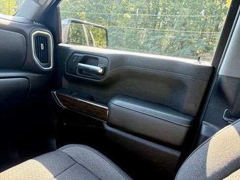 Used 2020 GMC Sierra 1500 SLE w/ SLE Value Package RWD image 23