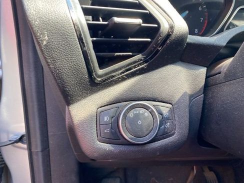 Used 2018 Ford Escape SEL image 24