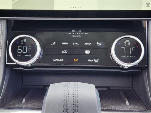 Used 2026 Jaguar F-PACE R-Dynamic S image 15