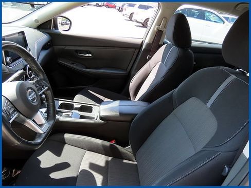 Used 2021 Nissan Sentra SV FWD image 13