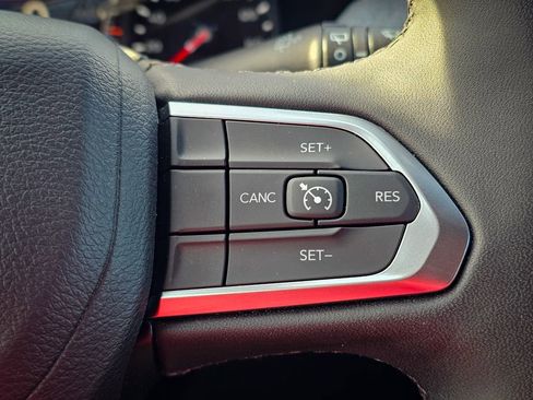 Certified 2024 Jeep Compass Latitude image 19