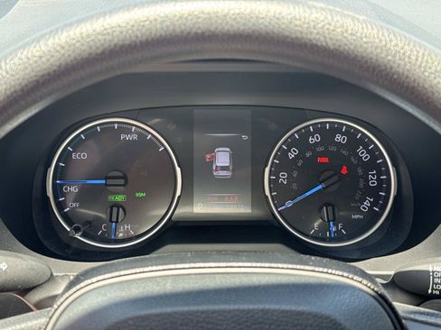 Used 2021 Toyota RAV4 XLE AWD/4WD image 29