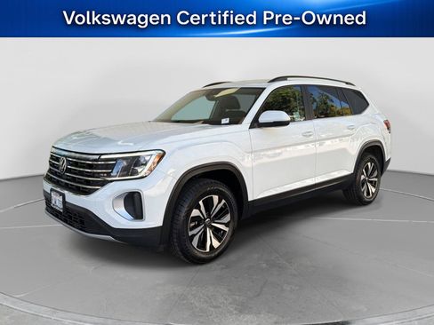 Certified 2024 Volkswagen Atlas SE FWD image 1