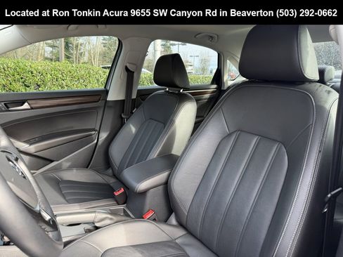 Used 2020 Volkswagen Passat 2.0T SEL image 15