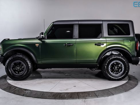 Used 2022 Ford Bronco Badlands image 3