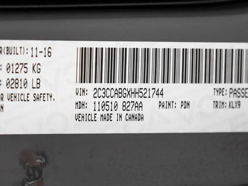 Used 2017 Chrysler 300 S w/ S Model Appearance Package RWD image 71