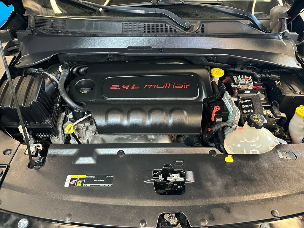Used 2020 Jeep Compass Latitude w/ Cold Weather Group AWD/4WD image 23