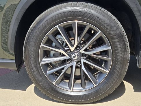 Used 2024 Lexus NX 250 FWD image 11