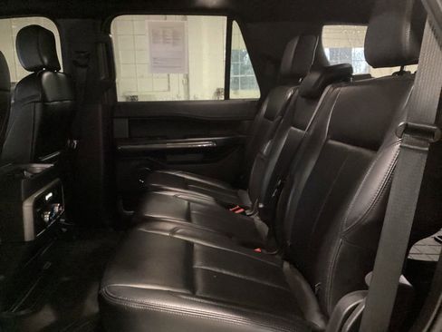 Used 2019 Ford Expedition XLT w/ Equipment Group 201A image 13