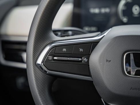 New 2025 Honda Prologue EX image 25