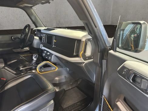 Used 2023 Ford Bronco Badlands AWD/4WD image 30