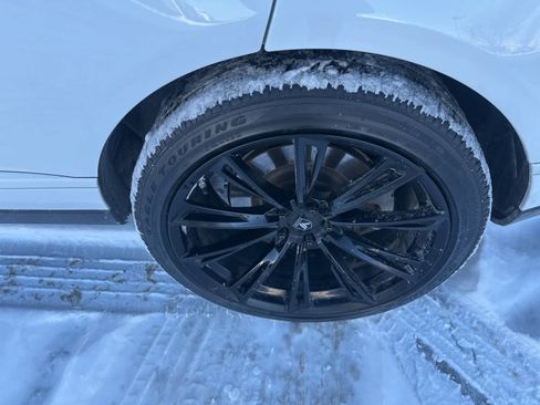 Used 2019 Land Rover Range Rover HSE image 11