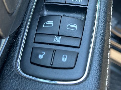 Used 2021 RAM 1500 Classic Warlock AWD/4WD image 15