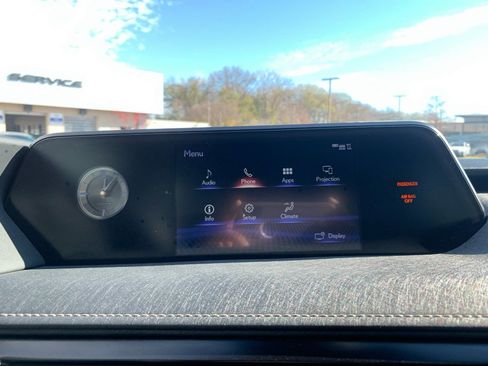 Used 2019 Lexus UX 250h image 24