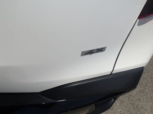 Used 2024 Kia Seltos S AWD/4WD image 9