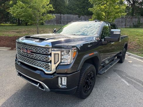 Used 2020 GMC Sierra 2500 Denali w/ Denali Ultimate Package AWD/4WD image 3