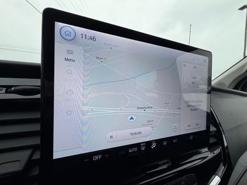 Used 2023 Ford Transit 350 XLT image 12