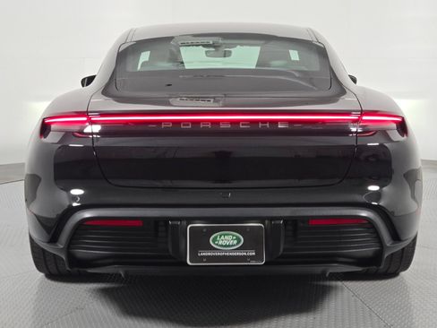 Used 2022 Porsche Taycan RWD image 7