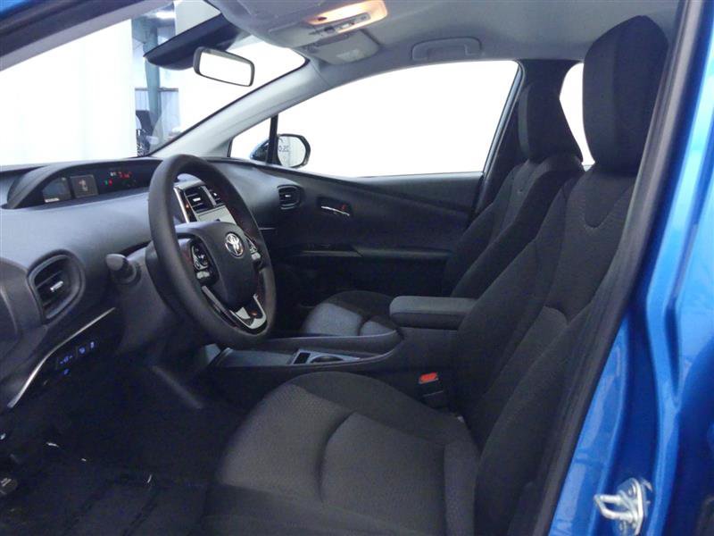 Used 2020 Toyota Prius LE AWD/4WD image 17