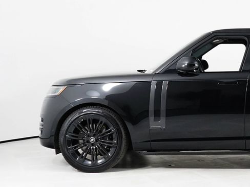 Used 2024 Land Rover Range Rover Autobiography AWD/4WD image 12