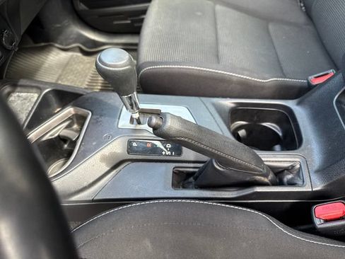 Used 2017 Toyota RAV4 XLE AWD/4WD image 21