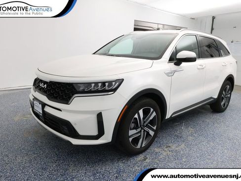 Used 2024 Kia Sorento EX image 1