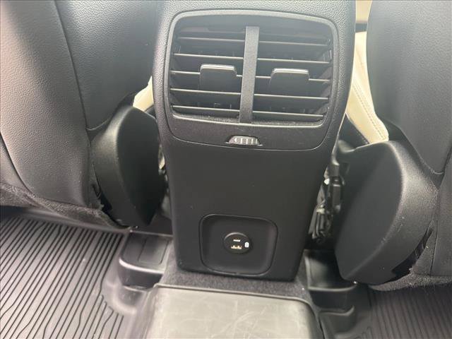 Used 2020 Ford Escape SEL FWD image 21
