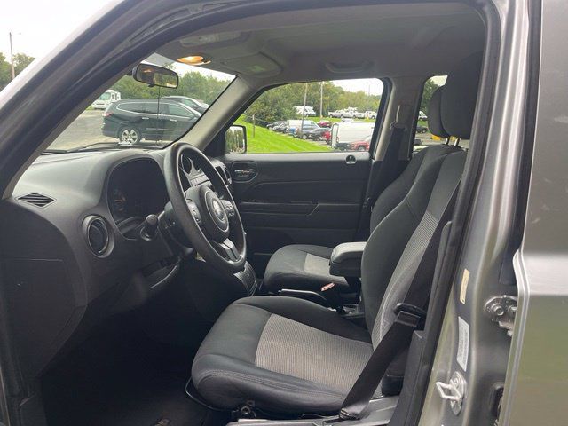 Used 2015 Jeep Patriot Sport w/ Power Value Group AWD/4WD image 12