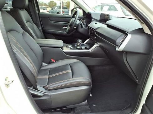 Used 2025 MAZDA CX-90 3.3 Turbo w/ Select Package image 18