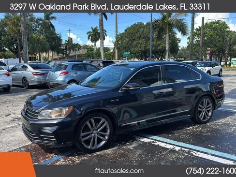 Used 2017 Volkswagen Passat 1.8T R-Line FWD image 6