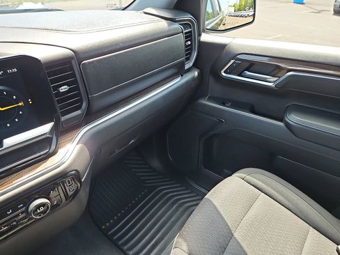 Used 2023 Chevrolet Silverado 1500 LT AWD/4WD image 23