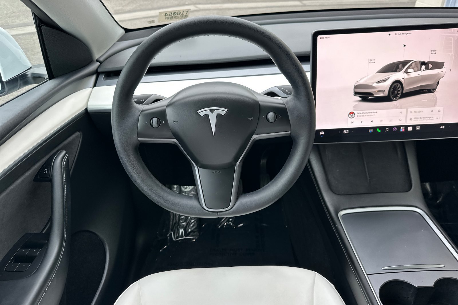 Used 2023 Tesla Model Y Long Range AWD/4WD image 17