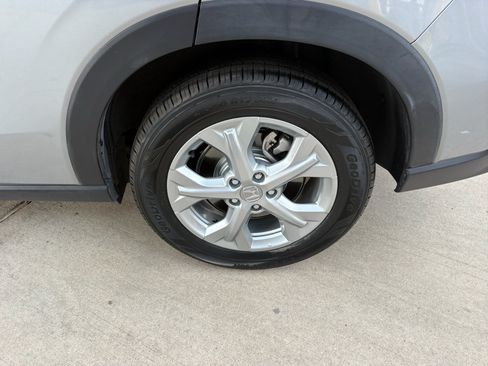Certified 2025 Honda HR-V LX image 30