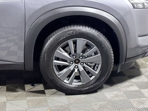 Used 2022 Nissan Pathfinder SV AWD/4WD image 22