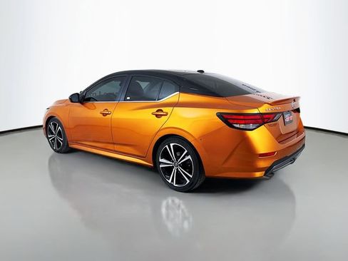 Used 2022 Nissan Sentra SR w/ SR Premium Package image 6