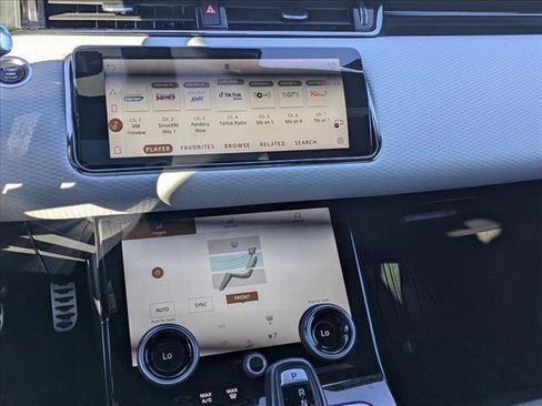 Used 2023 Land Rover Range Rover Evoque R-Dynamic S image 15