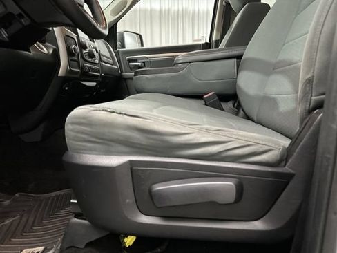Used 2017 RAM 2500 SLT AWD/4WD image 17