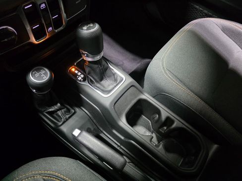 Used 2025 Jeep Wrangler Sahara w/ Safety Group image 34