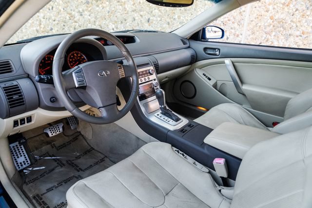 Used 2005 INFINITI G35 Coupe w/ (P01) Premium Pkg RWD image 2