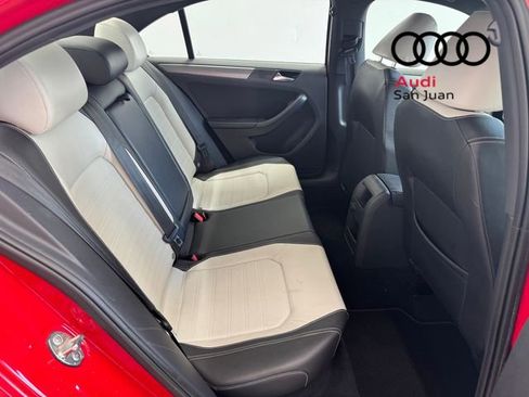 Used 2016 Volkswagen Jetta Sport FWD image 22