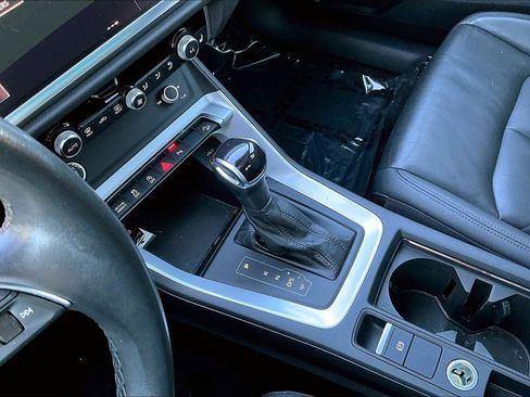 Used 2023 Audi Q3 2.0T Premium image 12