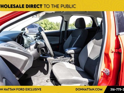 Used 2013 Ford Focus SE FWD image 13