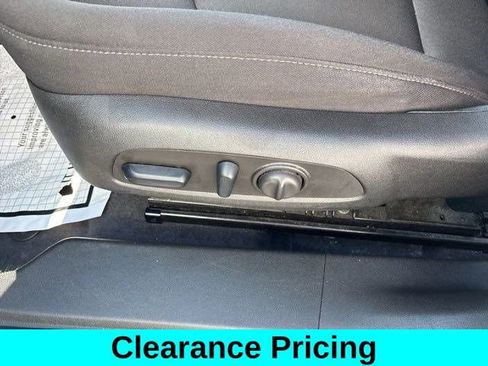 Used 2024 Chevrolet Malibu LT image 12