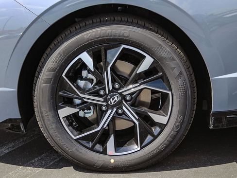 New 2025 Hyundai Sonata SEL image 9