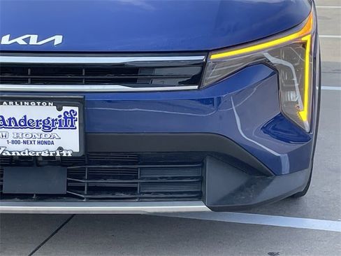 Used 2025 Kia K4 EX image 7