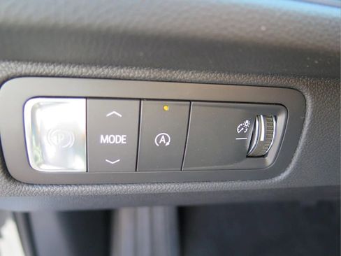 New 2026 Chevrolet Traverse High Country FWD image 13