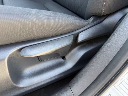Used 2025 Toyota Corolla LE FWD image 24