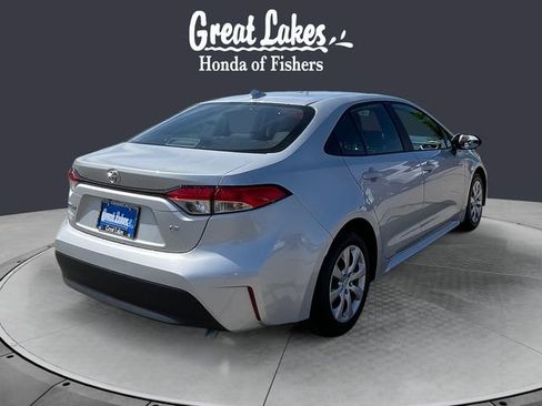 Used 2025 Toyota Corolla LE FWD image 5