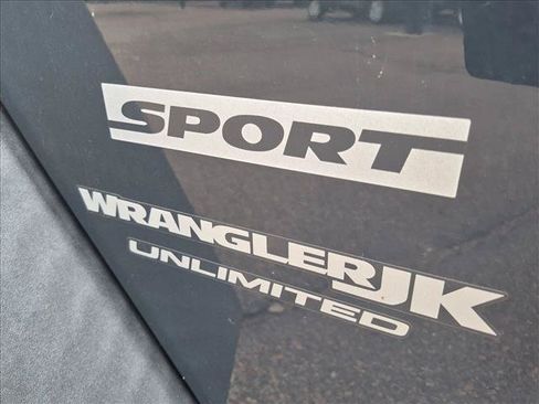Used 2018 Jeep Wrangler Unlimited Sport AWD/4WD image 13